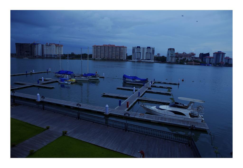 Bolgatty Palace & Island Resort Kochi Exterior photo