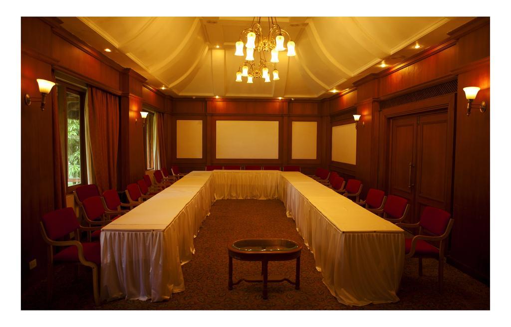 Bolgatty Palace & Island Resort Kochi Exterior photo